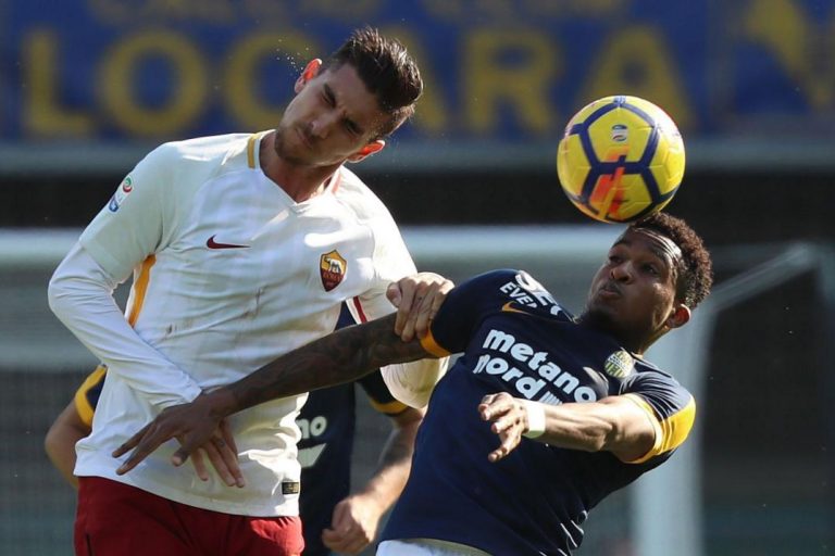 Met 10 man wint AS Roma eindelijk weer eens