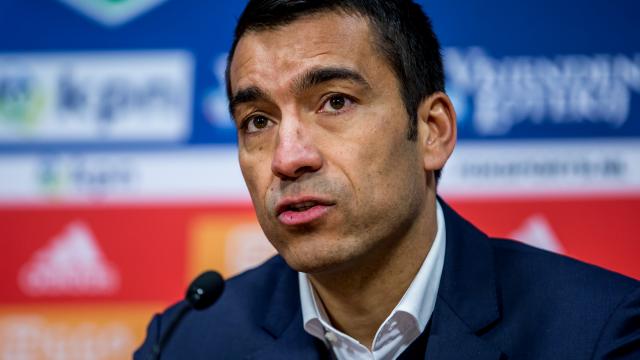 Van Bronckhorst maakt zich niet druk om incident tijdens training
