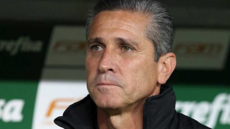 Voetbaltrainers massaal op straat in Brazilie