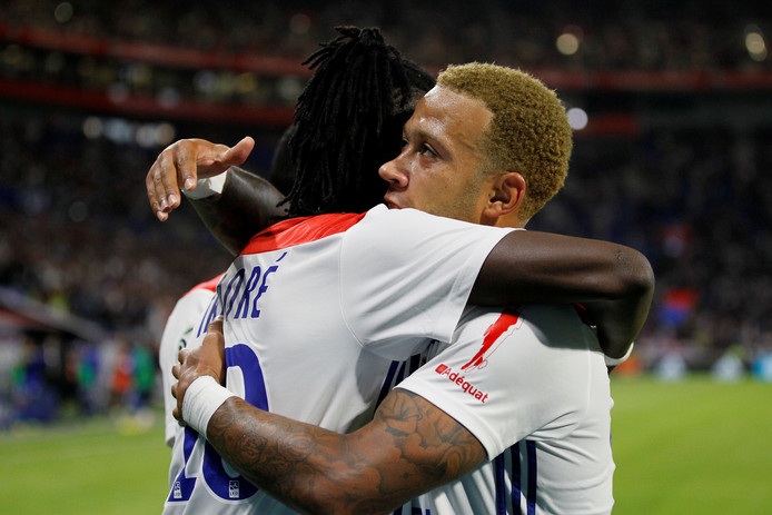 Memphis Depay met assist weer belangrijk voor Lyon