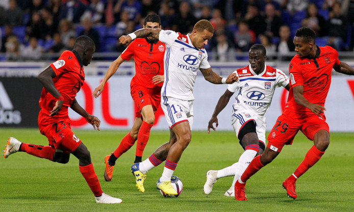 Olympique Lyon op eigen veld onderuit