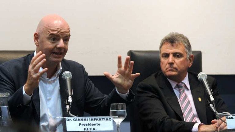FIFA geeft laatste waarschuwing aan Nigeria en Ghana