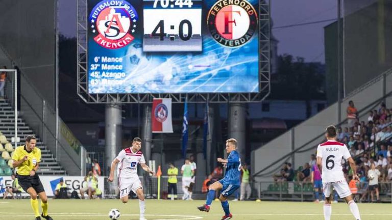 Feyenoord weg kwijt na vliegreis