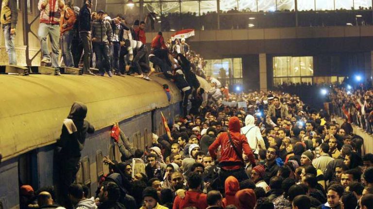 Egypte wil 6 jaar na ramp weer fans in stadion
