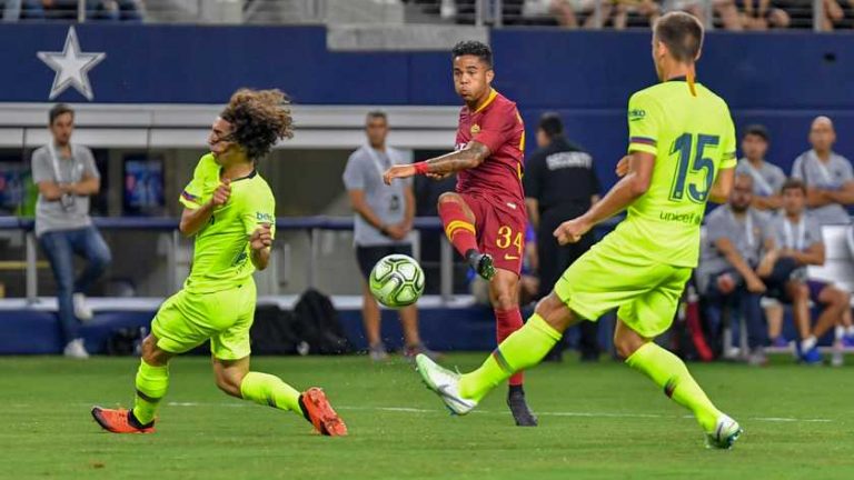 Kluivert bezorgt Cillessen kater