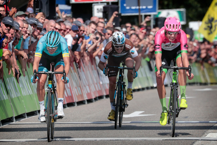 Opnieuw grijpt peloton mis in BinckBank Tour