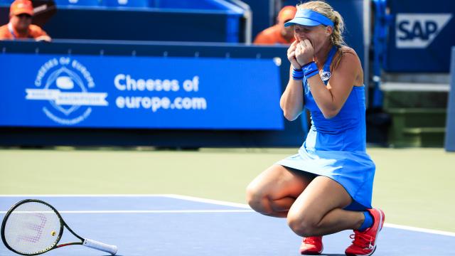 Emotionele Bertens hoopt in toekomst vaker topduels met Halep te spelen