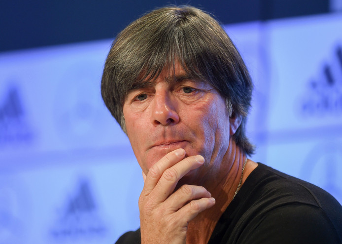 ‘Özil heeft afscheid bij Duitsland nooit met mij besproken’