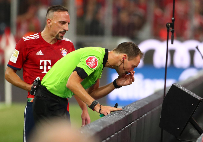 ‘VAR vanaf 2019 in de Champions League’