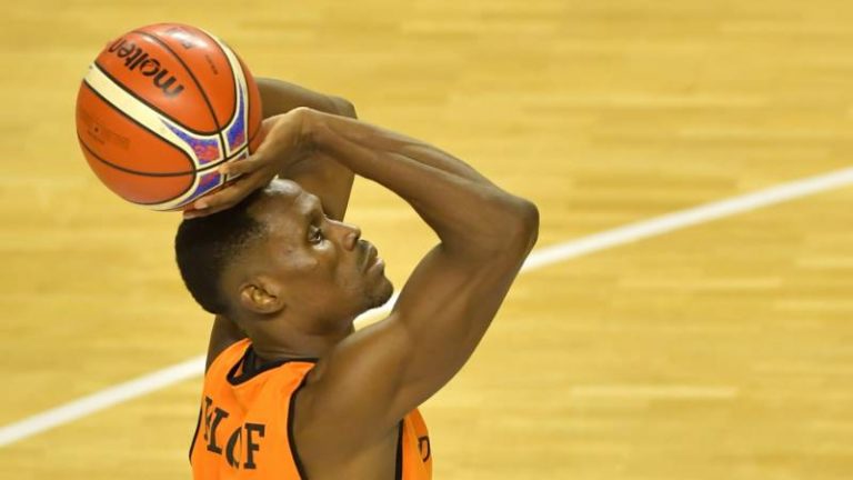 Basketballers Oranje verliezen in thriller van grootmacht Litouwen