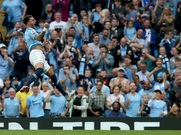 Walker schiet City naar driepunter tegen Newcastle