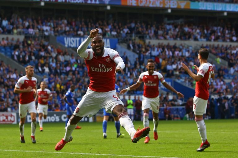 Lacazette matchwinner Arsenal na doelpuntrijke middag in Cardiff