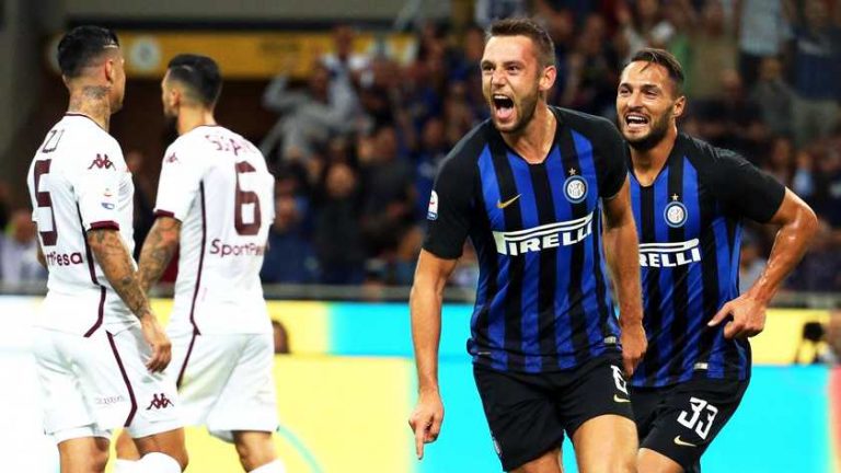 De Vrij en Kluivert cashen flink in Serie A