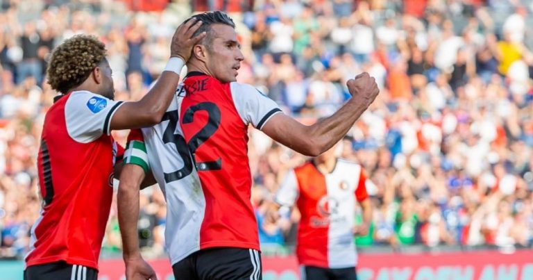 Van Persie loodst Feyenoord naar zege en derde plaats