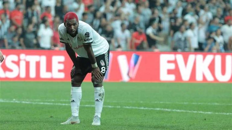 Babel scoort, Promes verliest bij debuut