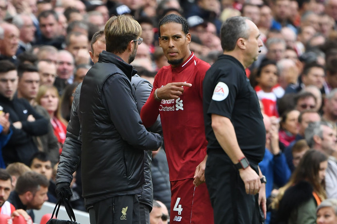 Van Dijk onzeker voor bekerduel met Chelsea door pijnlijke rib