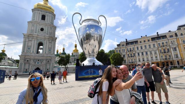 UEFA wil in 2021 derde clubtoernooi aan kalender toevoegen