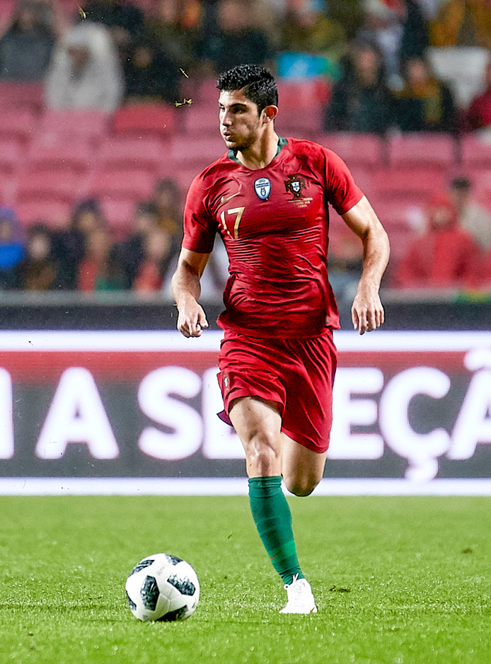 Valencia-aanvaller Guedes onder het mes voor hernia
