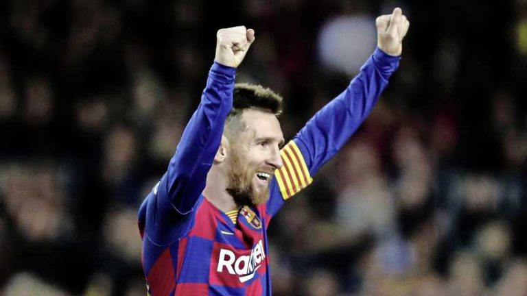 Messi 700 keer in shirt Barcelona