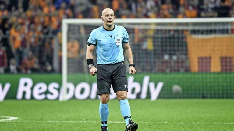 Poolse arbiter voor Oranje in Belfast