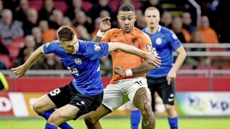 Trainer Lyon boos op meespelen Depay bij Oranje