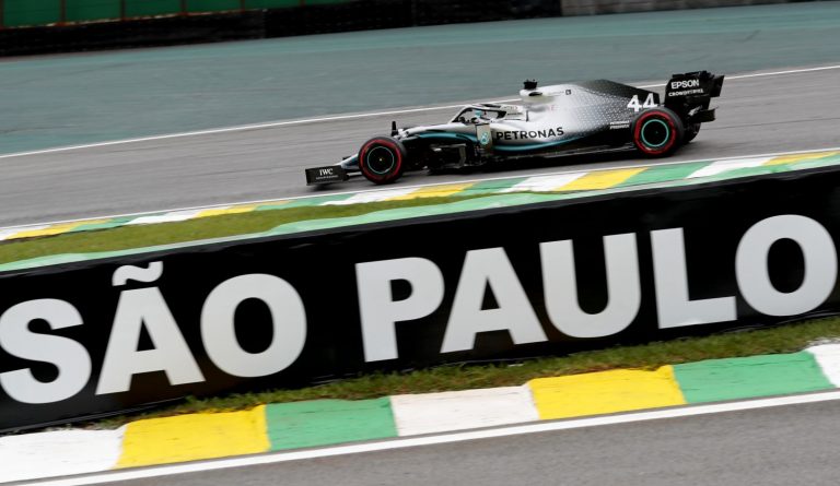 Hamilton: ‘Ferrari versloeg ons puur op de rechte stukken’