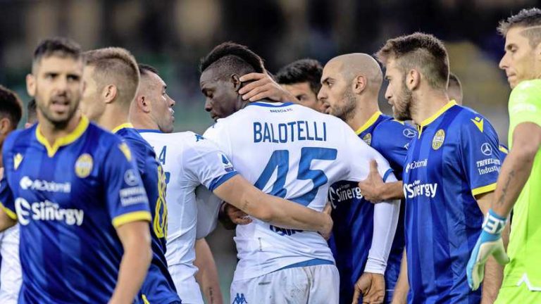 Bizarre wending in racismezaak Balotelli