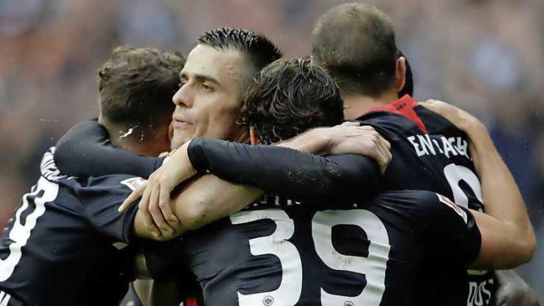 Dost & co maken gehakt van Bayern München