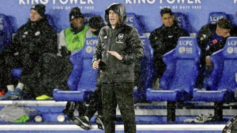 ’Emery moet snel beter presteren met Arsenal’