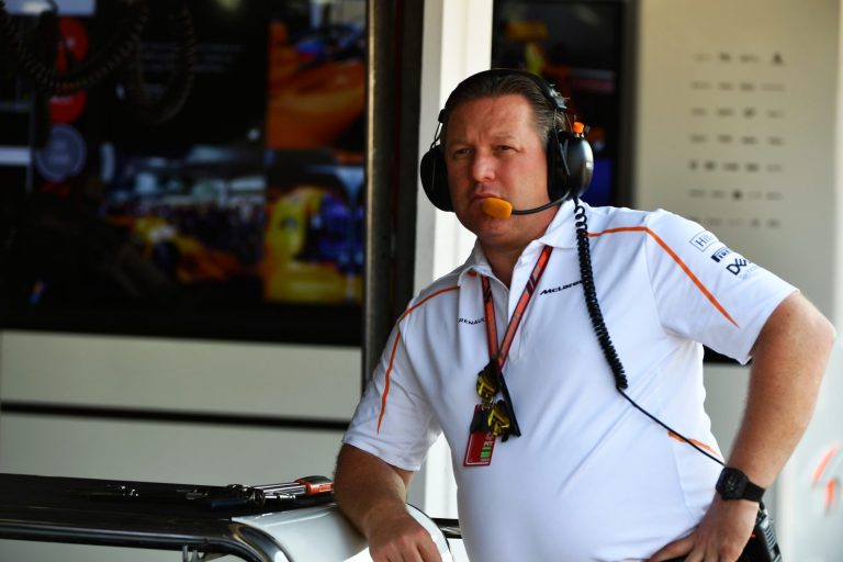 McLaren-baas Zak Brown hekelt Ferrari: ‘Wachten met budgetcap is cruciale fout voor F1’