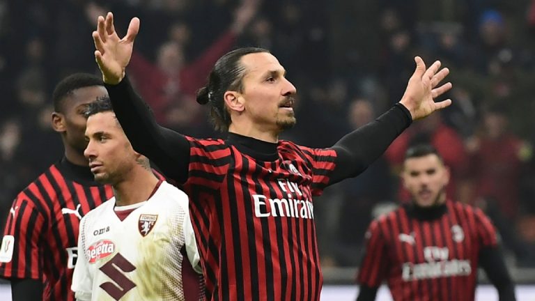Ibrahimovic meldt zich op training: ‘Hij gaat hier zijn loopbaan afsluiten’