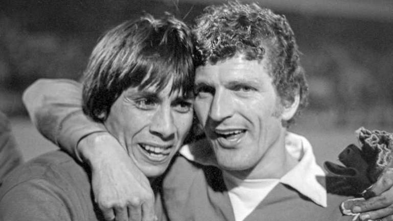 Graafschap-icoon Henk Overgoor (75) overlijdt aan corona