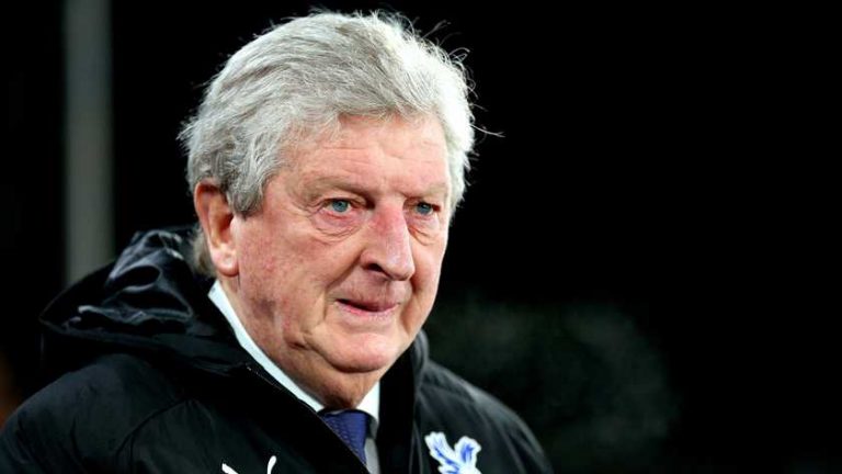 Premier League-coach Roy Hodgson pleit voor uitspelen seizoen