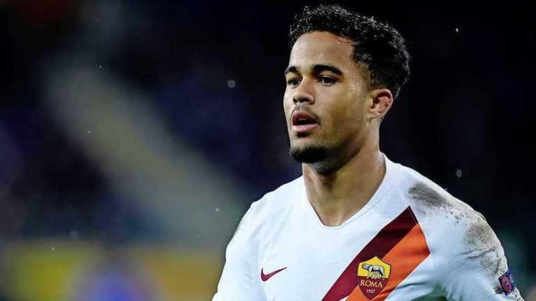 Justin Kluivert levert bij AS Roma 4 maanden salaris in