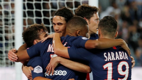 ‘Frankrijk volgt voorbeeld Nederland niet; PSG krijgt titel’