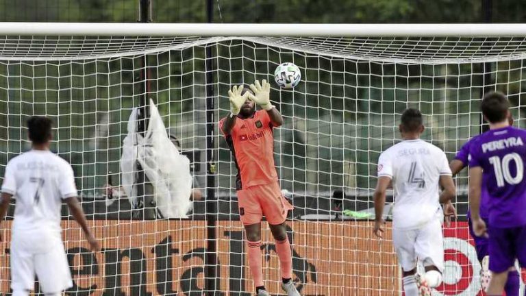Kenneth Vermeer stopt strafschop maar ligt er toch uit in MLS