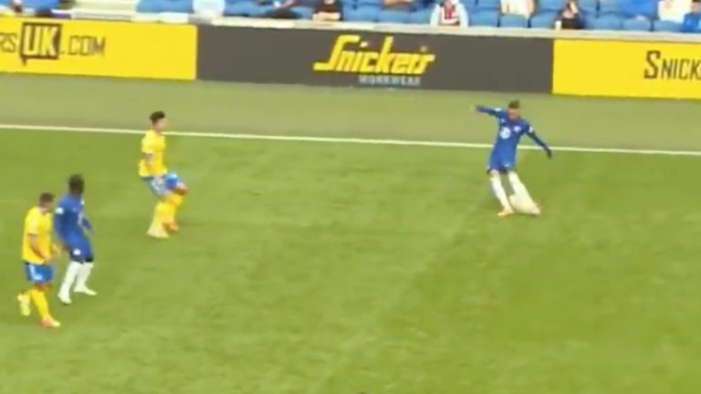 Prachtig debuut voor Ziyech met schitterende voorassist na drie minuten