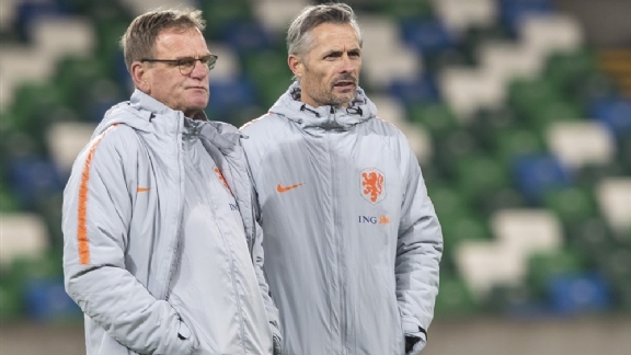 Dwight Lodeweges verwelkomt drie debutanten in Oranje-selectie