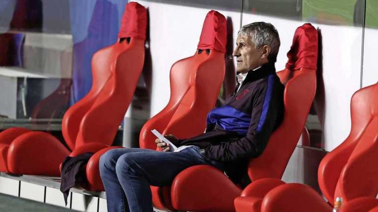 ’Barcelona-trainer Quique Setién ontslagen’