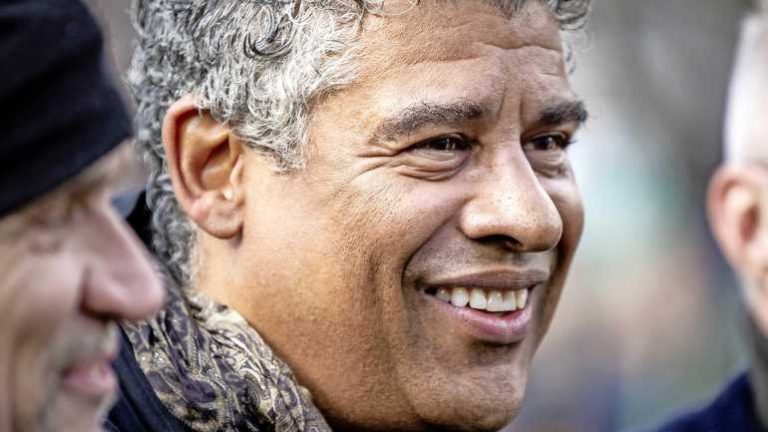 ’KNVB moet ultieme poging doen bij Frank Rijkaard’