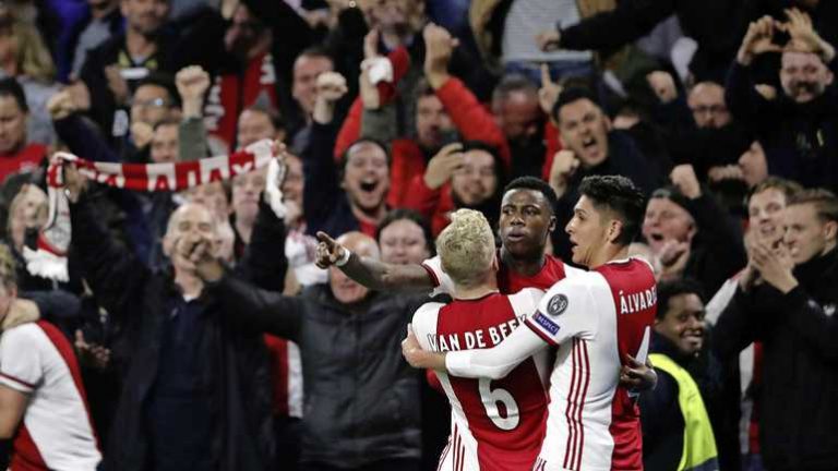 Ajax zeker van groepsfase Champions League dankzij finaleplek Bayern München