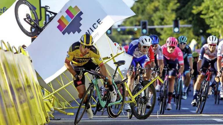 Dylan Groenewegen kreeg strop opgestuurd na horrorcrash met Fabio Jakobsen