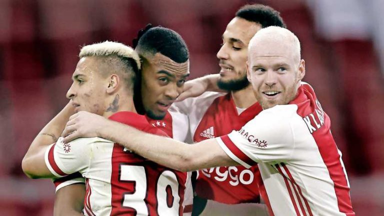 Zwaarbevochten zege Ajax in spannende Klassieker tegen Feyenoord