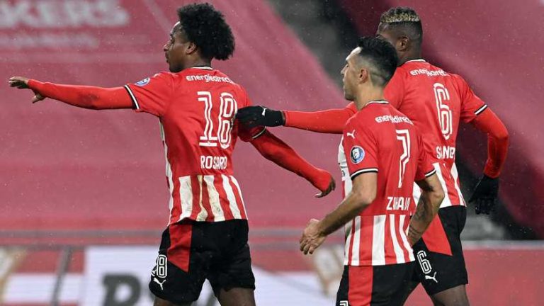 Fraaie goals helpen PSV aan zege op RKC