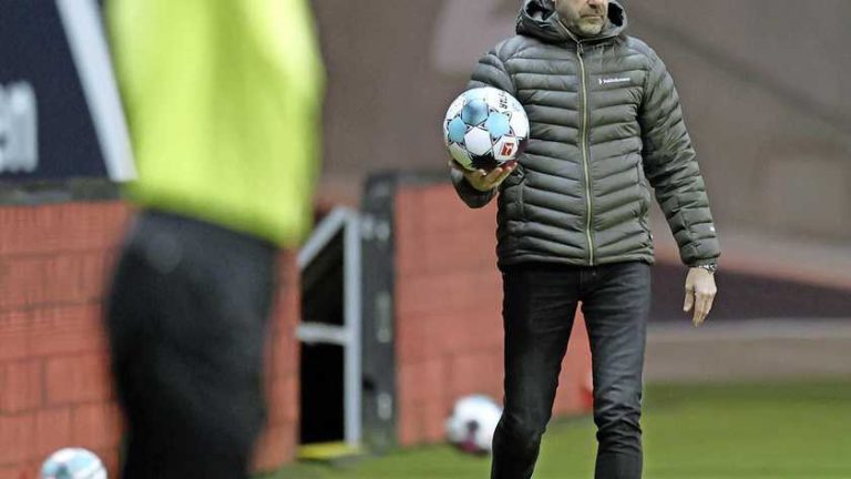 Schalke 04 verliest ook in 2021 en gaat onderuit bij Hertha BSC