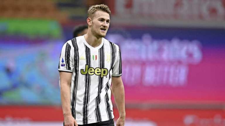 Matthijs de Ligt verkleint met Juventus achterstand op koploper AC Milan