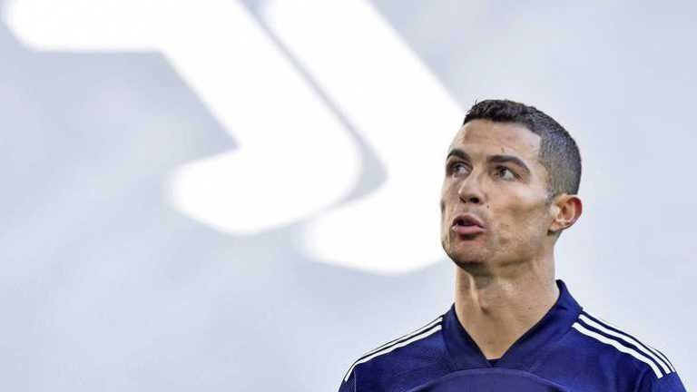 Ronaldo in opspraak na verboden tripje met zijn jarige vrouw