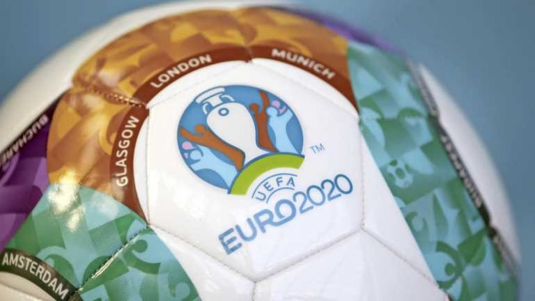 UEFA bereidt zich voor op EK voetbal met minder of zelfs zonder publiek