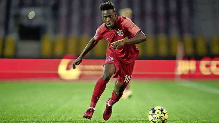Ajax richt pijlen op Kamaldeen Sulemana