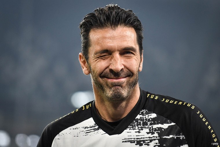 Jarige Buffon (43) denkt dat hij taboes kan doorbreken